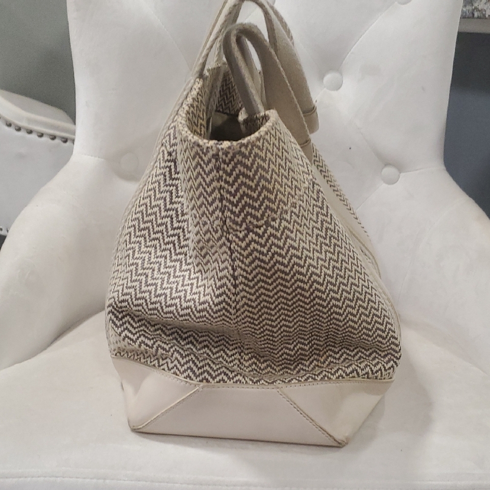 Tory Burch Brown and Cream Chevron Tote - Picture 3 of 15